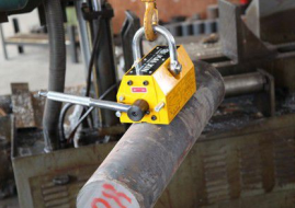 永磁起重器助力圓柱鐵塊搬運(yùn)